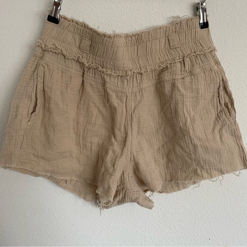 Rewash Beige High-Waist Smocked Shorts